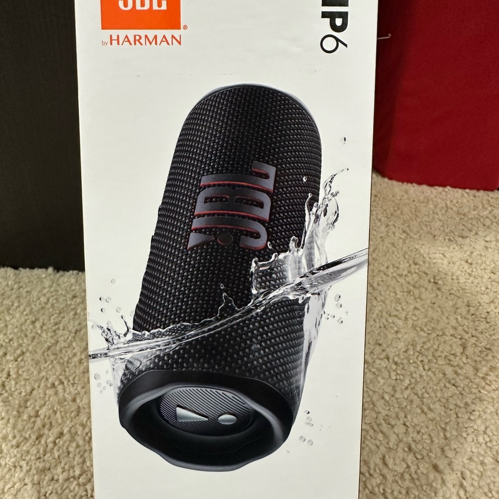 🎉FINAL PRICE🎉JBL Flip 6 Bluetooth Speaker - Black